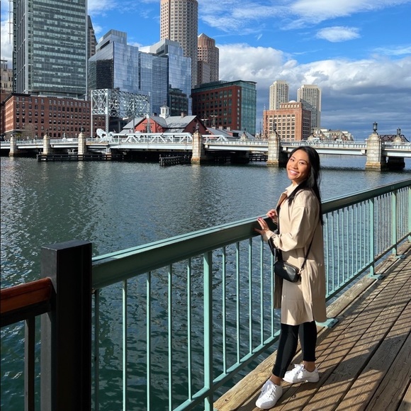 Meet your Posher, Valerie - Picture 6 of 7